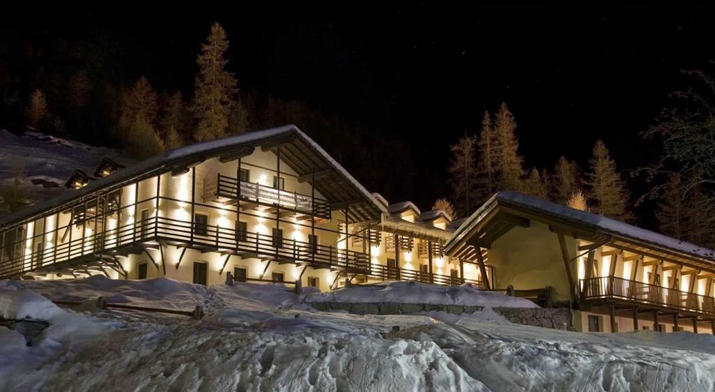 Chalet Du Lys Hotel & Spa Gressoney-la-Trinité Екстериор снимка